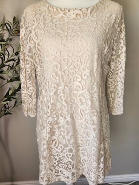 H&M Cream Lace Long-Sleeve Shift Dress
